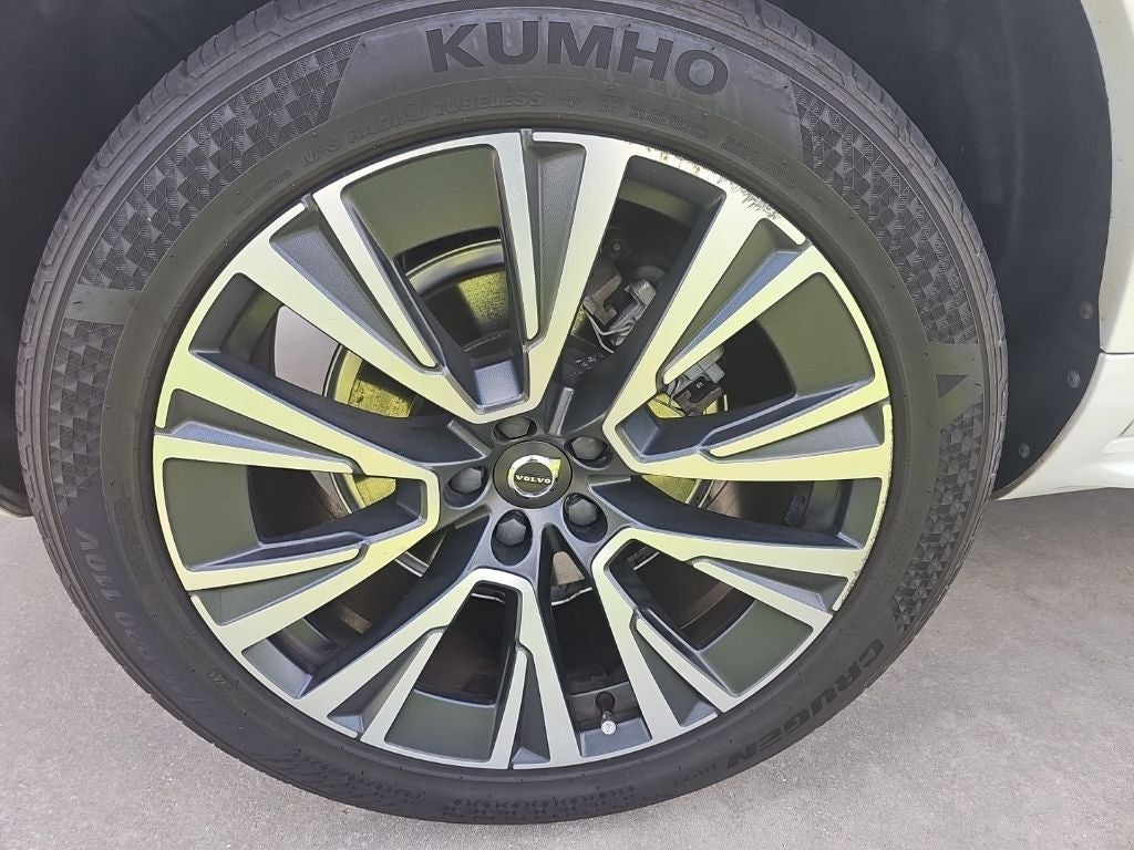 2020 Volvo XC90 T6 Momentum