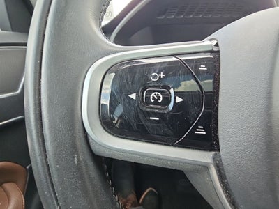 2020 Volvo XC90 T6 Momentum