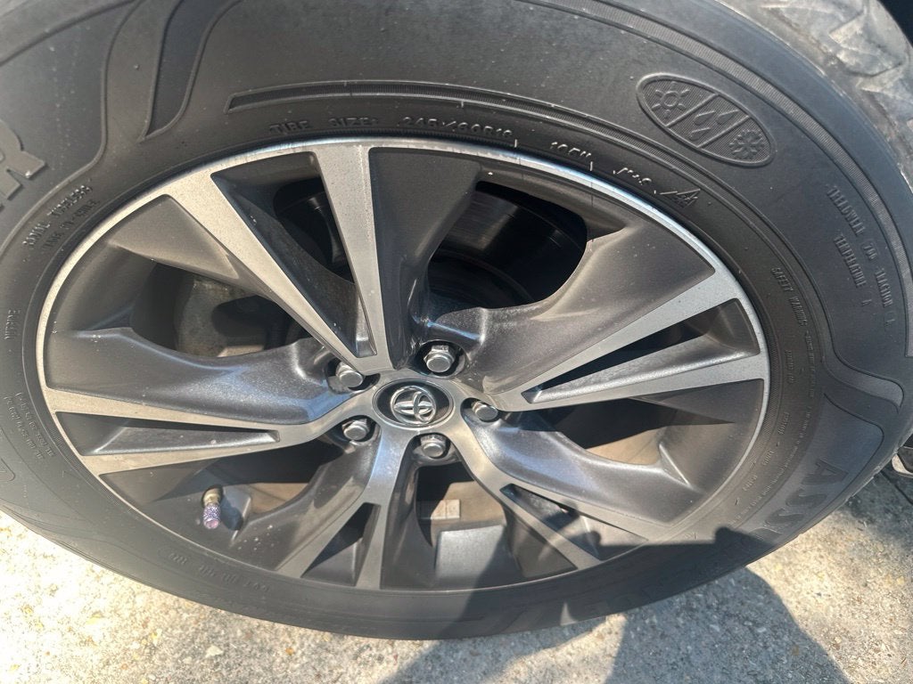 2016 Toyota Highlander XLE V6