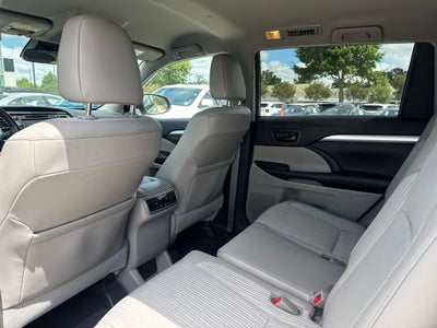 2017 Toyota Highlander LE Plus