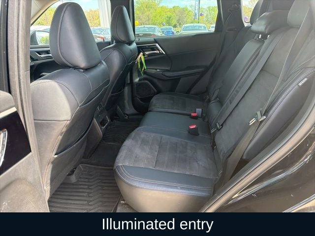 2023 Mitsubishi Outlander SE