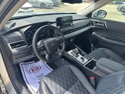 2024 Mitsubishi Outlander SEL