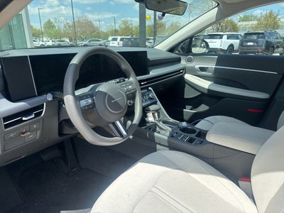 2025 Hyundai Sonata SE