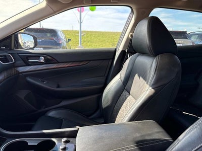 2017 Nissan Maxima Platinum