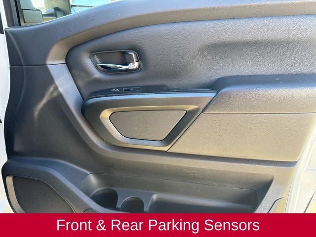 2024 Nissan Titan SV