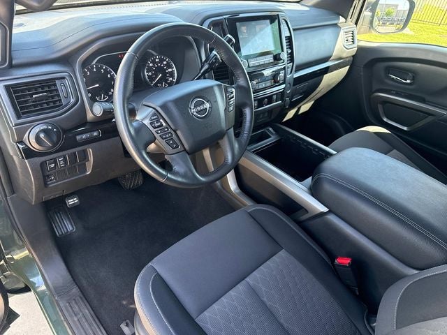 2024 Nissan Titan SV