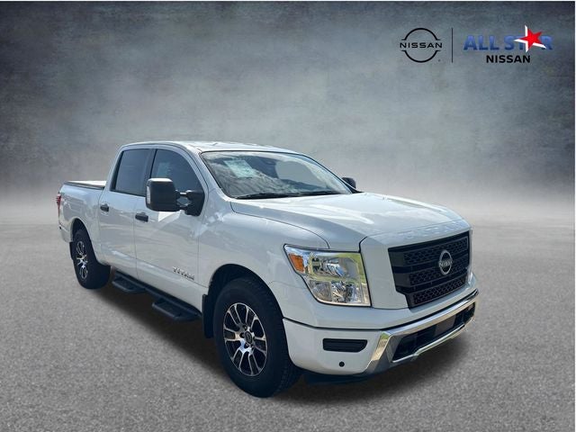 2024 Nissan Titan SV