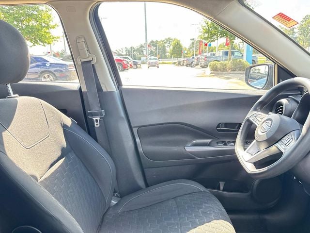 2022 Nissan Kicks S