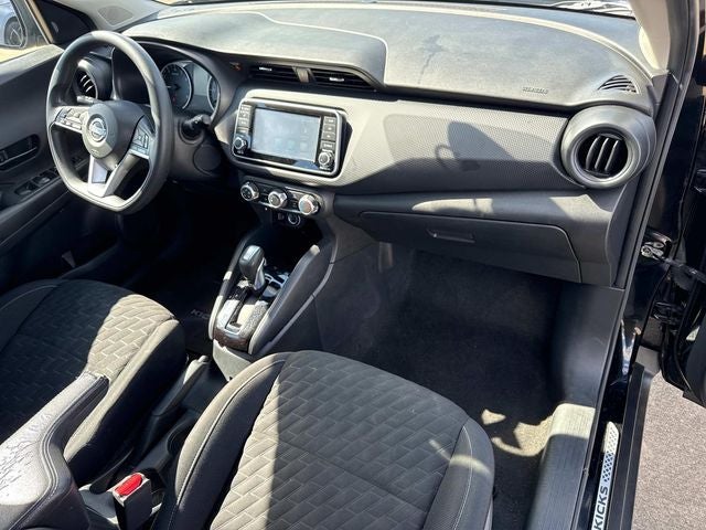 2022 Nissan Kicks S