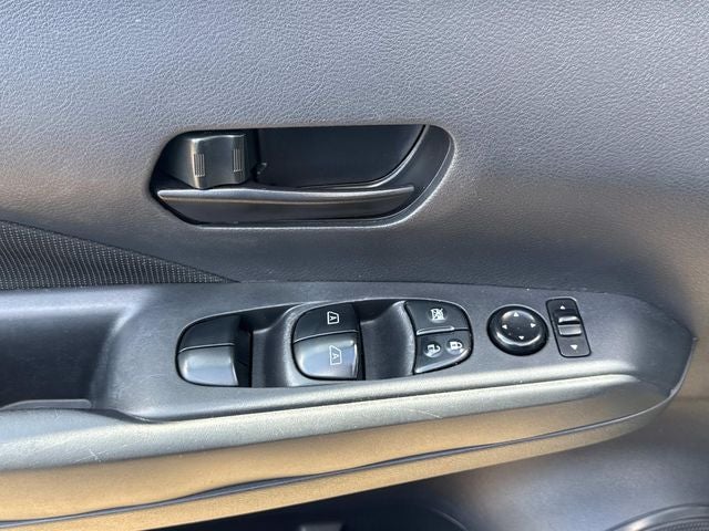2022 Nissan Kicks S