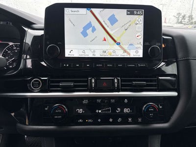 2024 Nissan Pathfinder SL