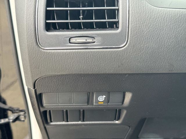 2024 Nissan Armada SV