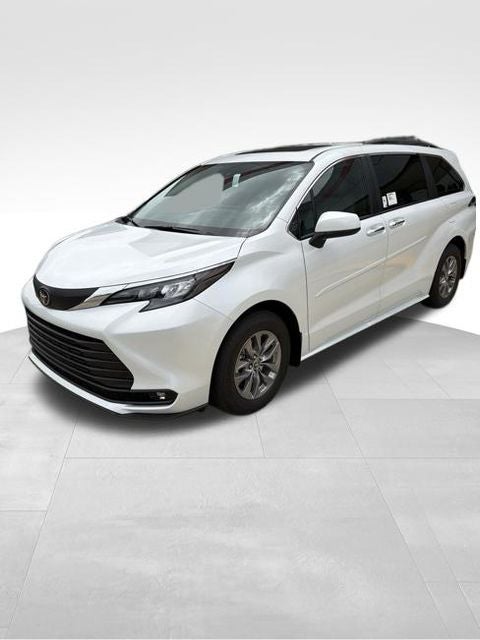 2026 Toyota Sienna XLE 7 Passenger