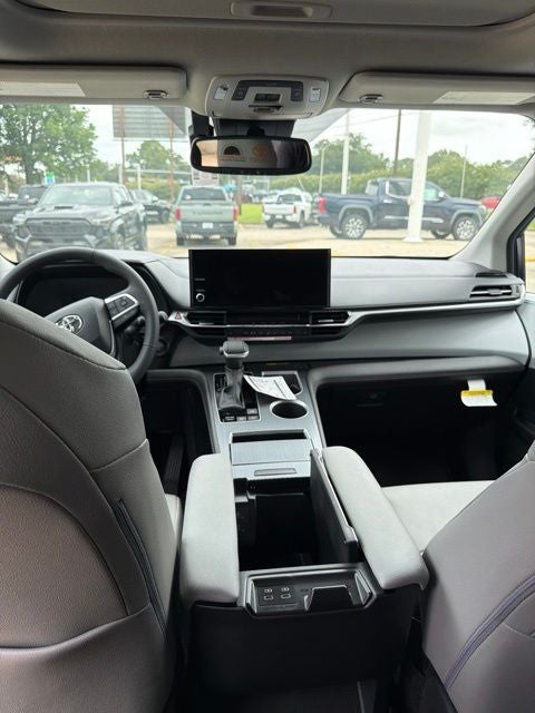 2026 Toyota Sienna XLE 7 Passenger
