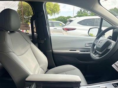 2026 Toyota Sienna XLE 8 Passenger