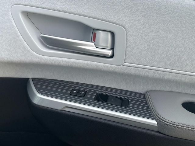 2026 Toyota Sienna XLE 8 Passenger