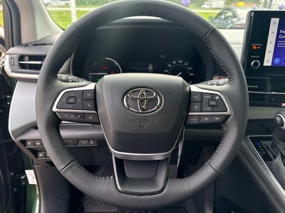 2026 Toyota Sienna XLE 8 Passenger