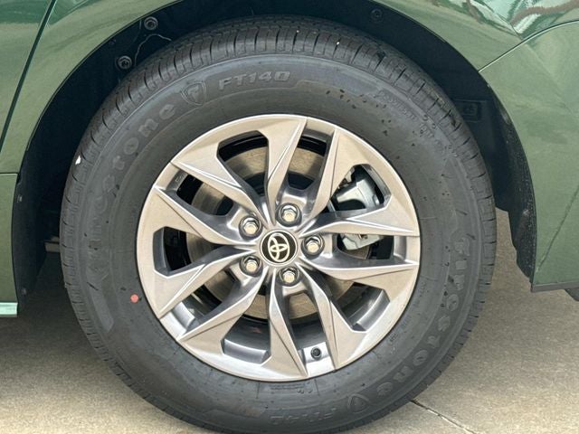 2026 Toyota Sienna XLE 8 Passenger