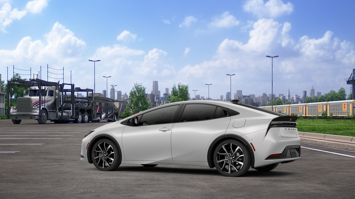 2025 Toyota Prius Plug-in Hybrid XSE Premium
