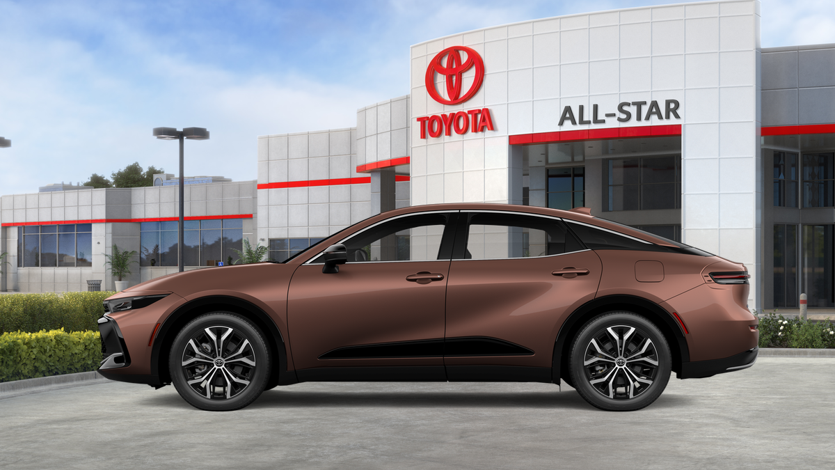 2027 Toyota Toyota Crown XLE