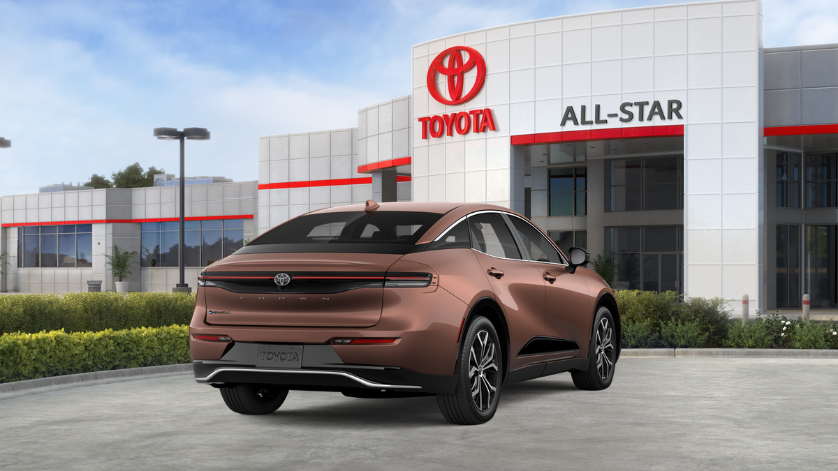 2027 Toyota Toyota Crown XLE