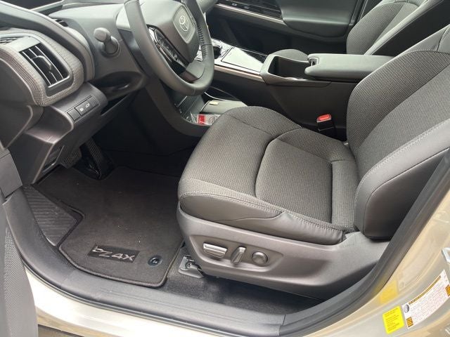 2025 Toyota bZ4X XLE