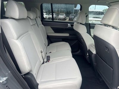 2025 Hyundai Santa Fe SE