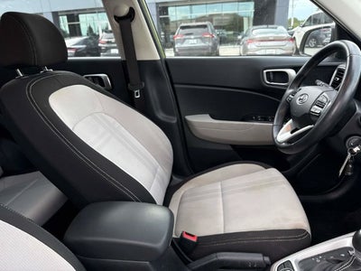 2022 Hyundai Venue SEL