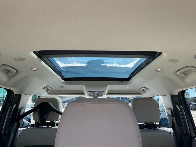 2024 Land Rover Defender S