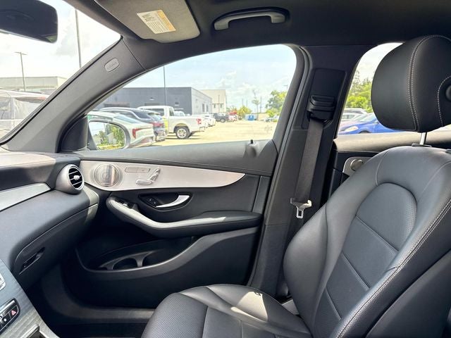2023 Mercedes-Benz GLC 300 GLC 300