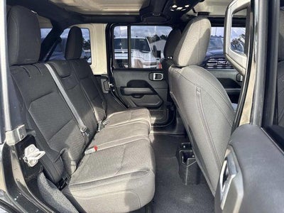 2022 Jeep Wrangler Unlimited Sahara 4x4