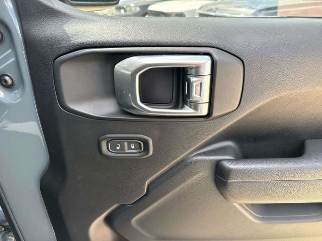 2025 Jeep Wrangler 4-Door Willys 4x4