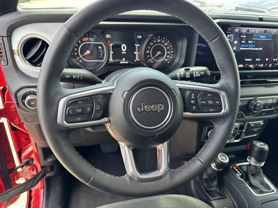 2025 Jeep Wrangler 4-Door Sahara 4x4