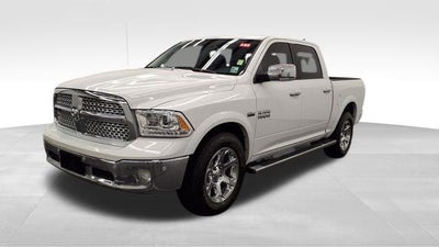 2018 RAM 1500 Laramie Crew Cab 4x4 5'7' Box