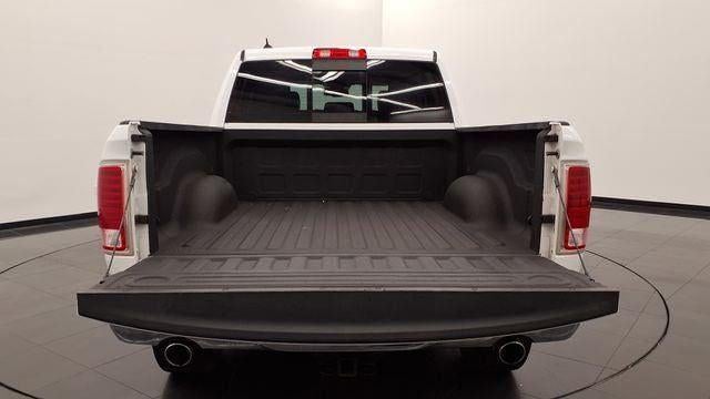 2018 RAM 1500 Laramie Crew Cab 4x4 5'7' Box