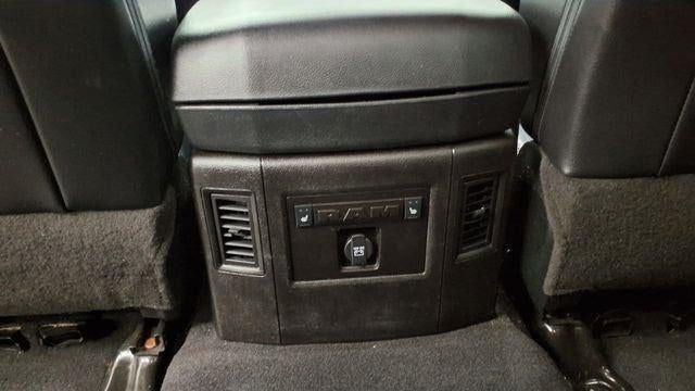 2018 RAM 1500 Laramie Crew Cab 4x4 5'7' Box