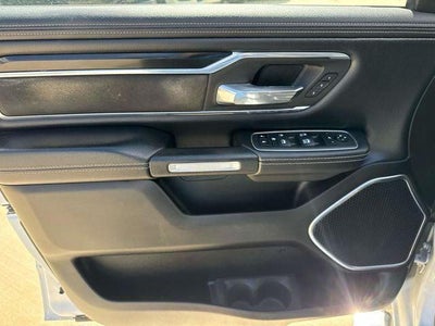 2022 RAM 1500 Laramie Crew Cab 4x2 5'7' Box