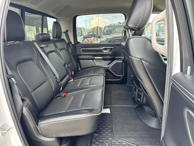 2022 RAM 1500 Laramie Crew Cab 4x2 5'7' Box