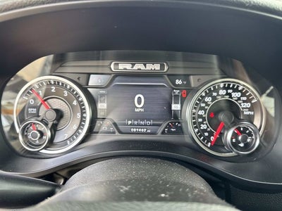 2022 RAM 1500 Laramie Crew Cab 4x2 5'7' Box