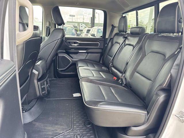 2022 RAM 1500 Laramie Crew Cab 4x2 5'7' Box