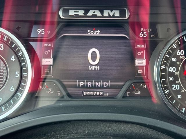 2024 RAM 1500 Laramie Crew Cab 4x4 5'7' Box
