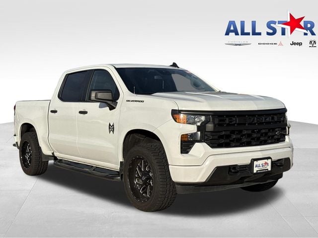 2022 Chevrolet Silverado 1500 2WD Crew Cab Short Bed Custom