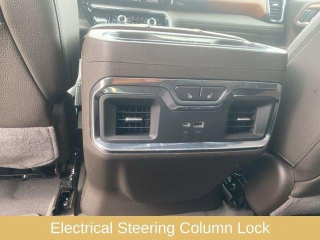 2023 GMC Sierra 1500 4WD Crew Cab Short Box Denali