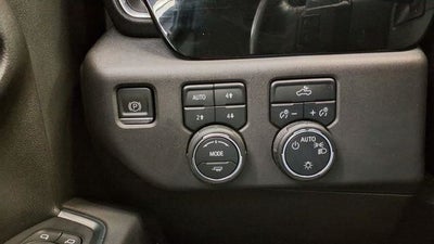 2023 Chevrolet Silverado 1500 4WD Crew Cab Standard Bed LT