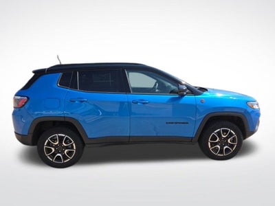 2025 Jeep Compass Trailhawk