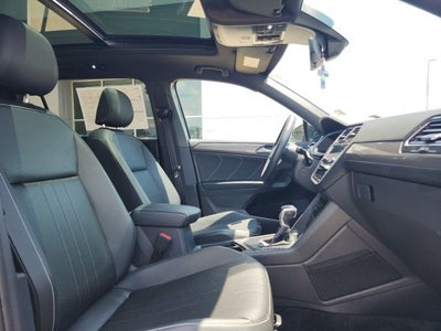 2023 Volkswagen Tiguan 2.0T SE R-Line Black