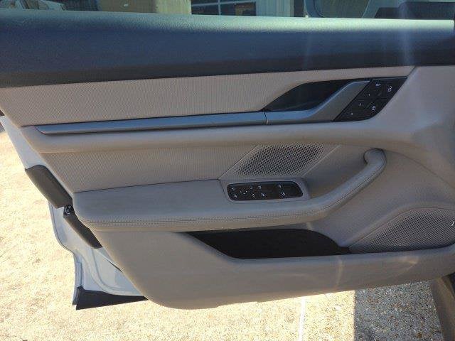 2025 Porsche Taycan Base