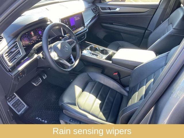 2024 Volkswagen Atlas Cross Sport 2.0T SEL R-Line