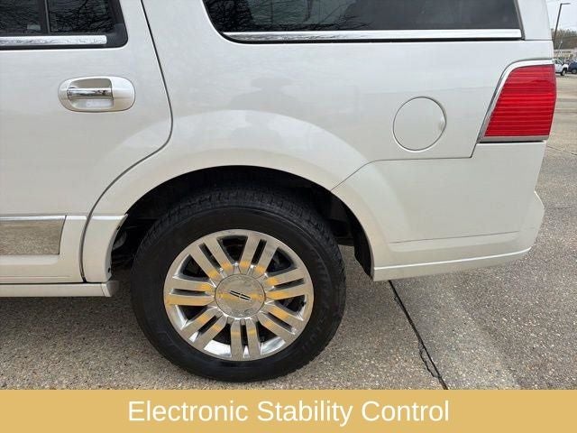 2012 Lincoln Navigator Base