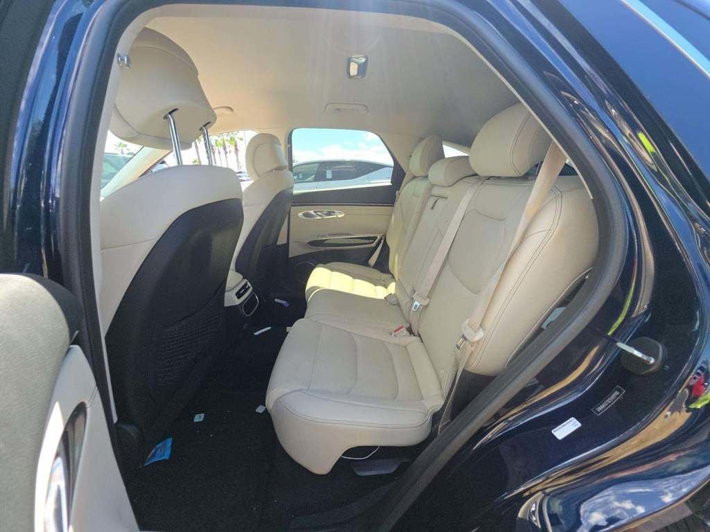 2025 Genesis GV70 2.5T